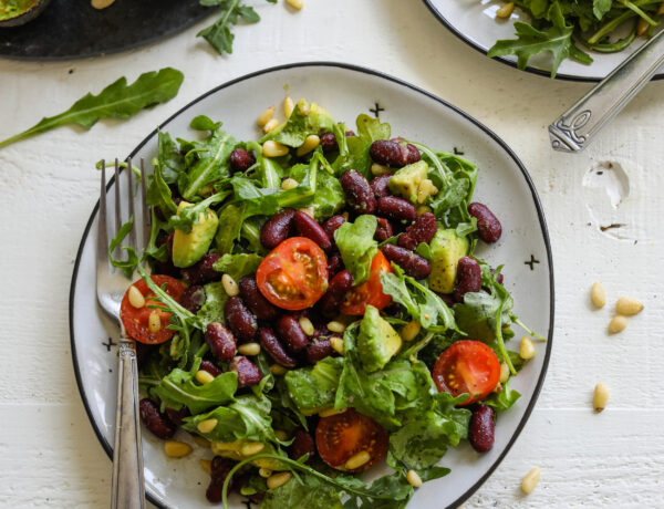 Cherry tomatoes and kidney bean salad