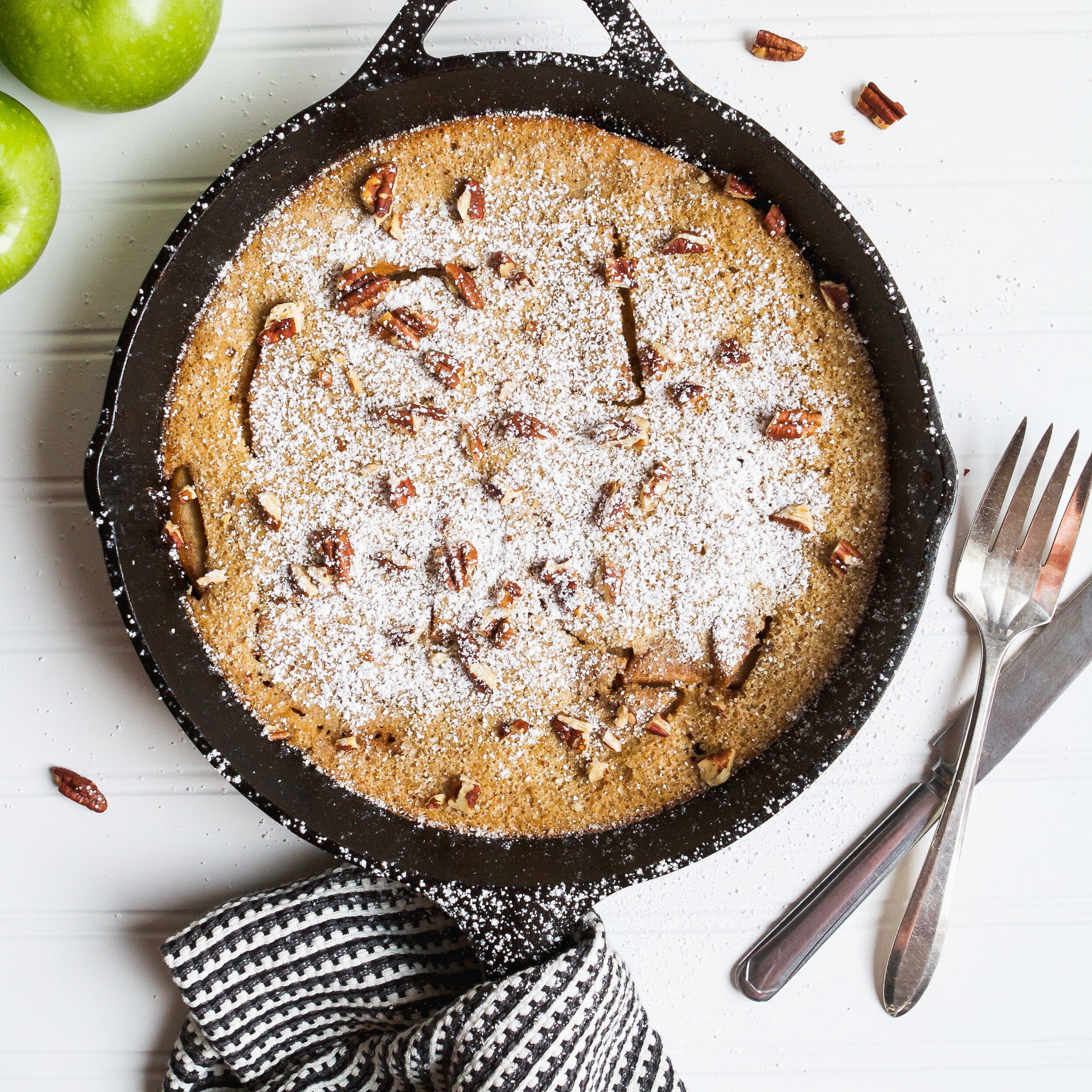 Puffed Apple Pancake for Mother's Day Brunch